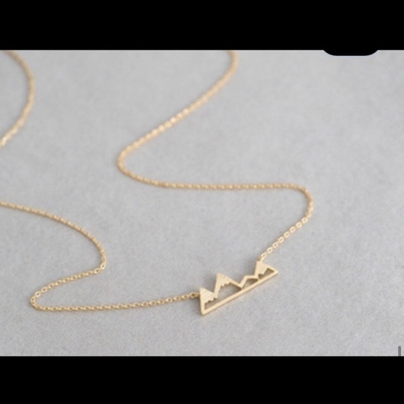 Mountain top necklace in gold new - Picture 1 of 6